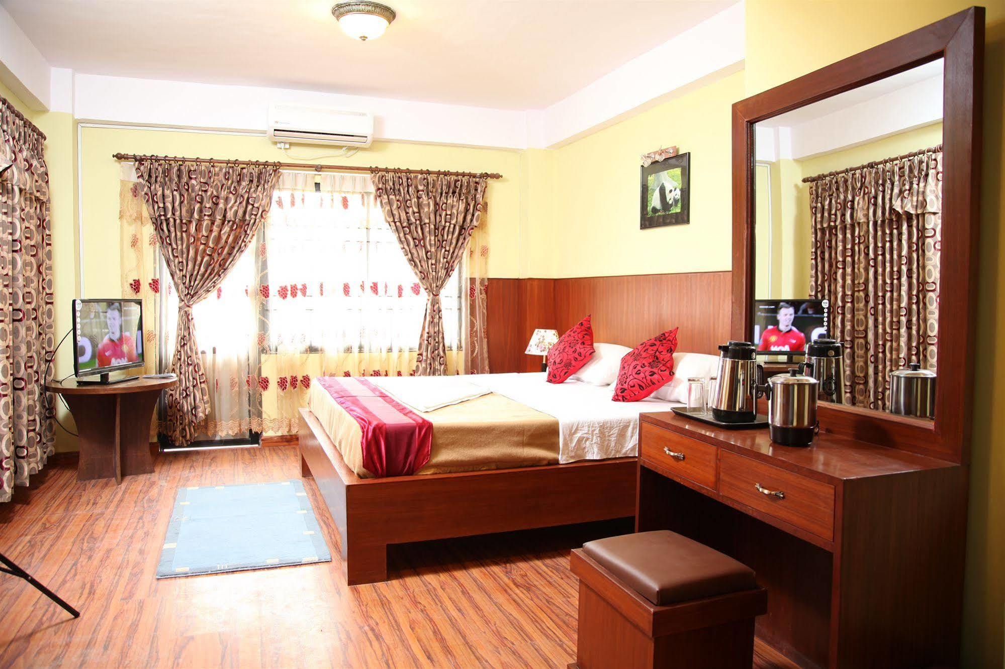New Hotel Panda Kathmandu Exterior foto