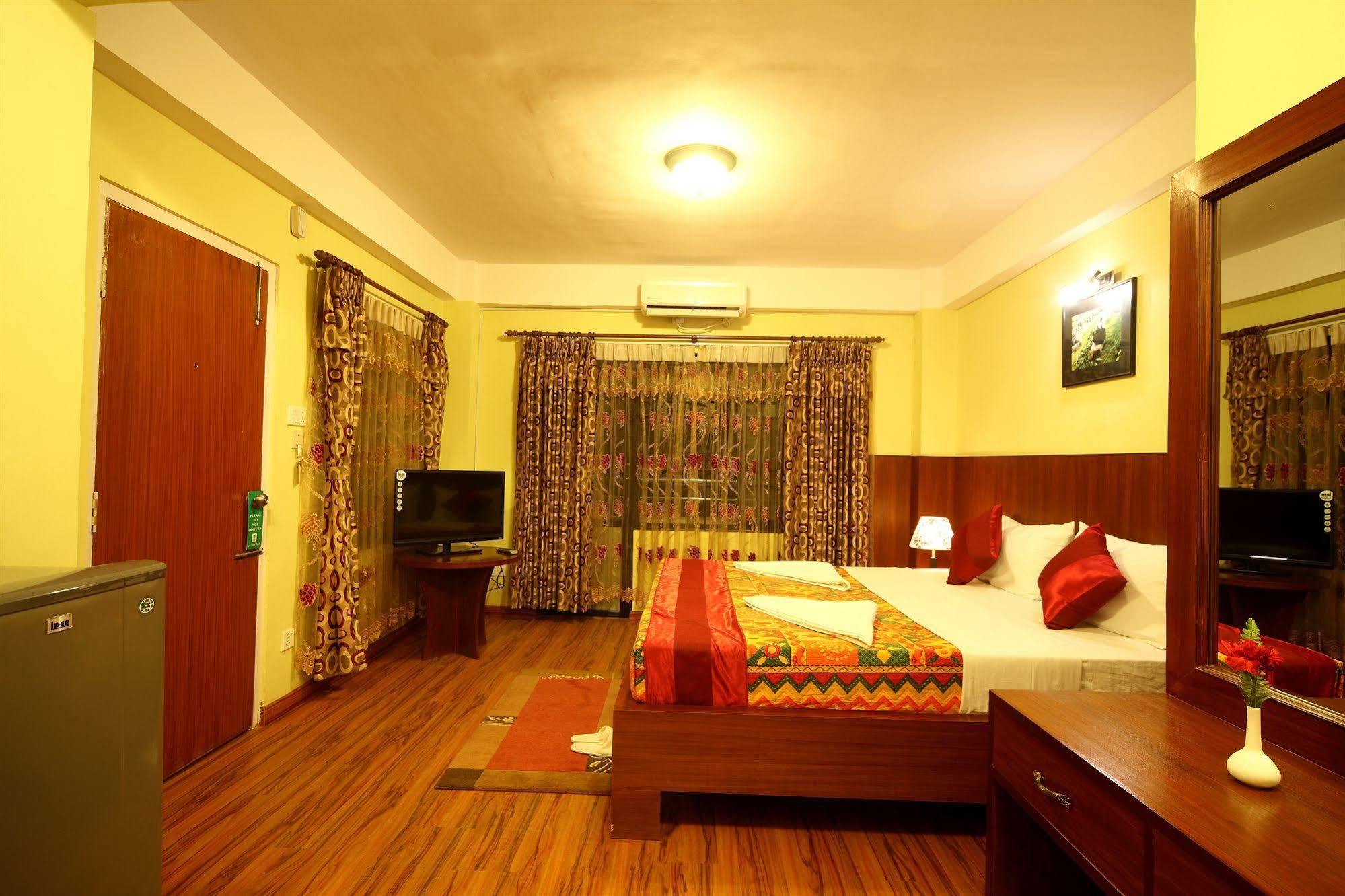 New Hotel Panda Kathmandu Exterior foto
